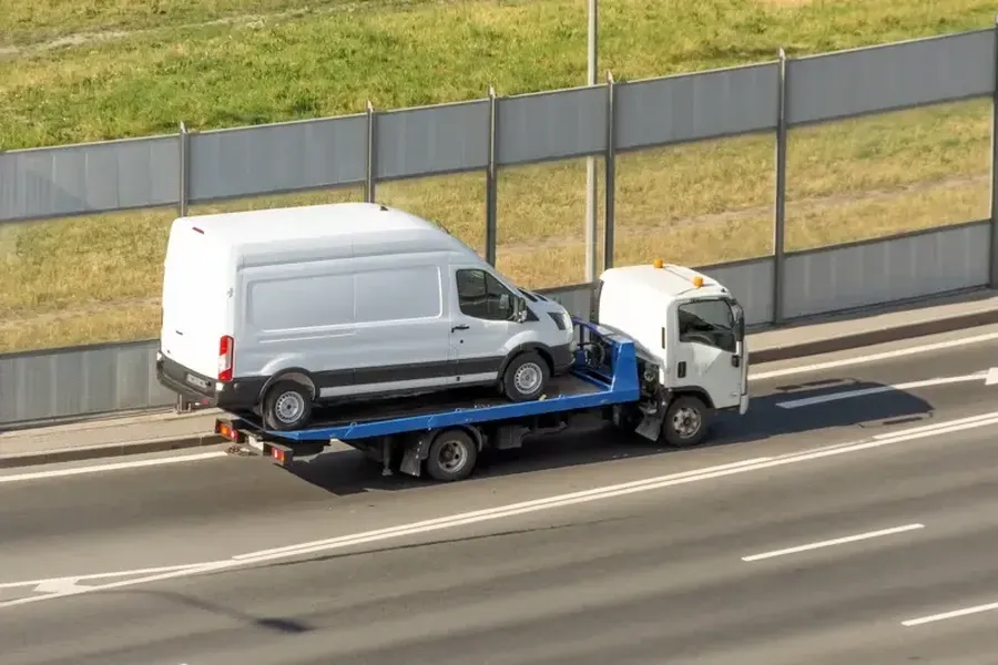 Heavy Duty Towing For Commercial Fleet Management in Union City, CA Heavy Duty Towing For Commercial Fleet Management in Union City, CA