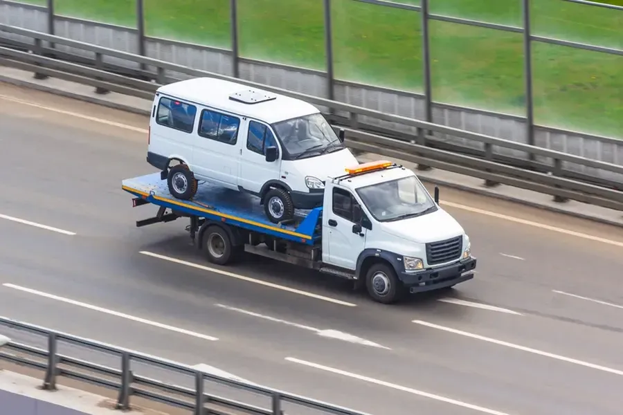 When Should You Consider Flatbed Towing For Your Vehicle in Union City, CA When Should You Consider Flatbed Towing For Your Vehicle in Union City, CA